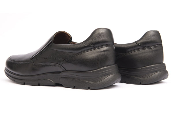 Comfort leather shoe in Special Width with elastic closure