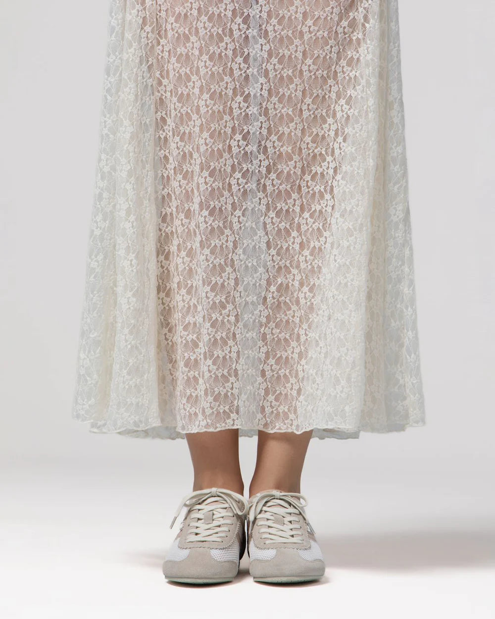 Zapatillas de mujer planas XTI 14522908