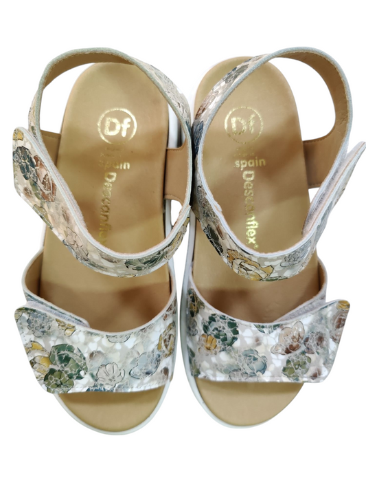 Sandalias Descanflex Flores - Ancho Plus