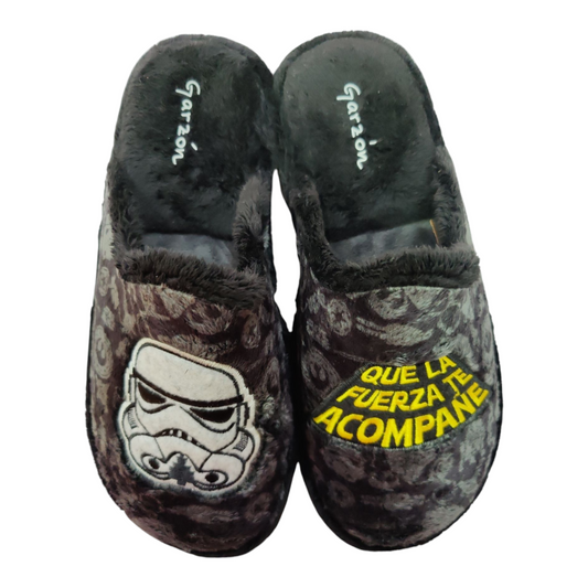 Zapatillas de Estar por Casa Garzón -" Que la fuerza te acompañe"