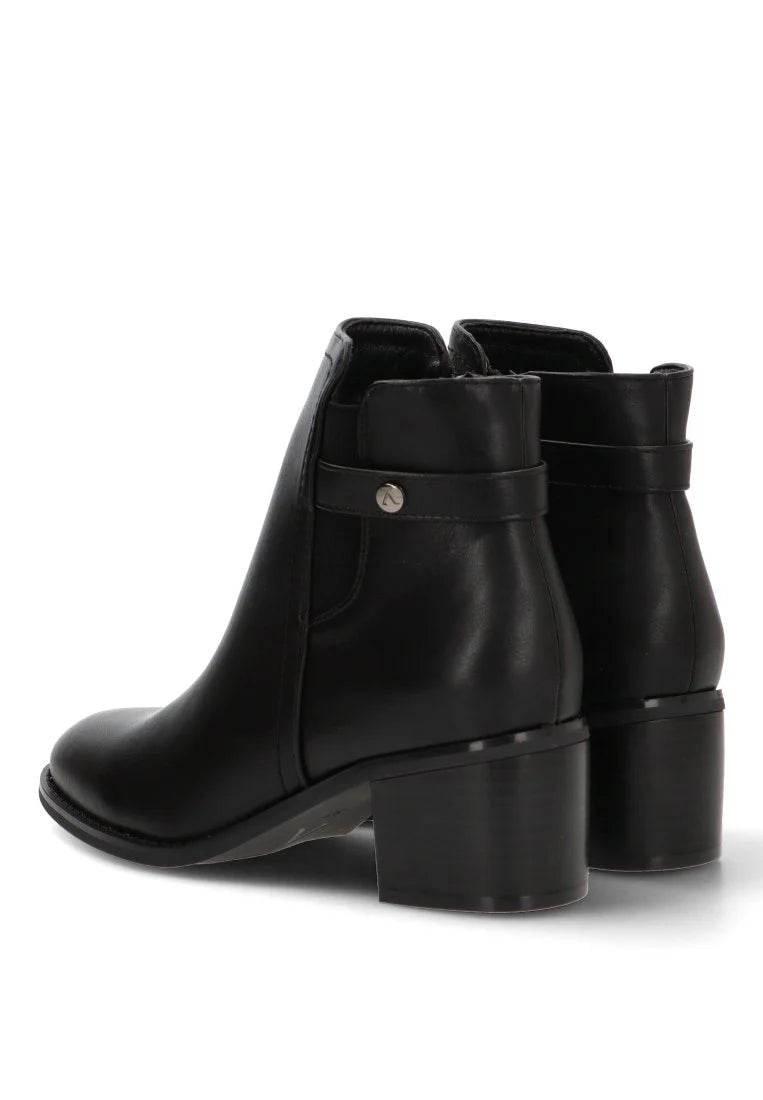 Botín Amalia de ETIKA en Negro