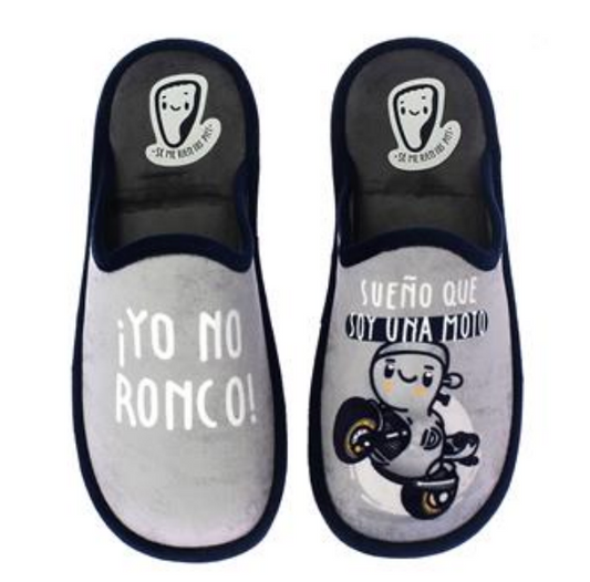  Zapatillas de casa con diseño divertido "¡Yo no ronco! Sueño que soy una moto", fabricadas en España.