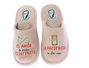 Zapatillas de casa Se Me Ríen Los Pies con mensajes divertidos amor de madre y suela antideslizante.