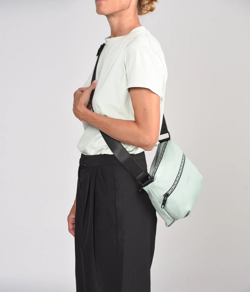 Bandolera mediana  KCB3248 Agua