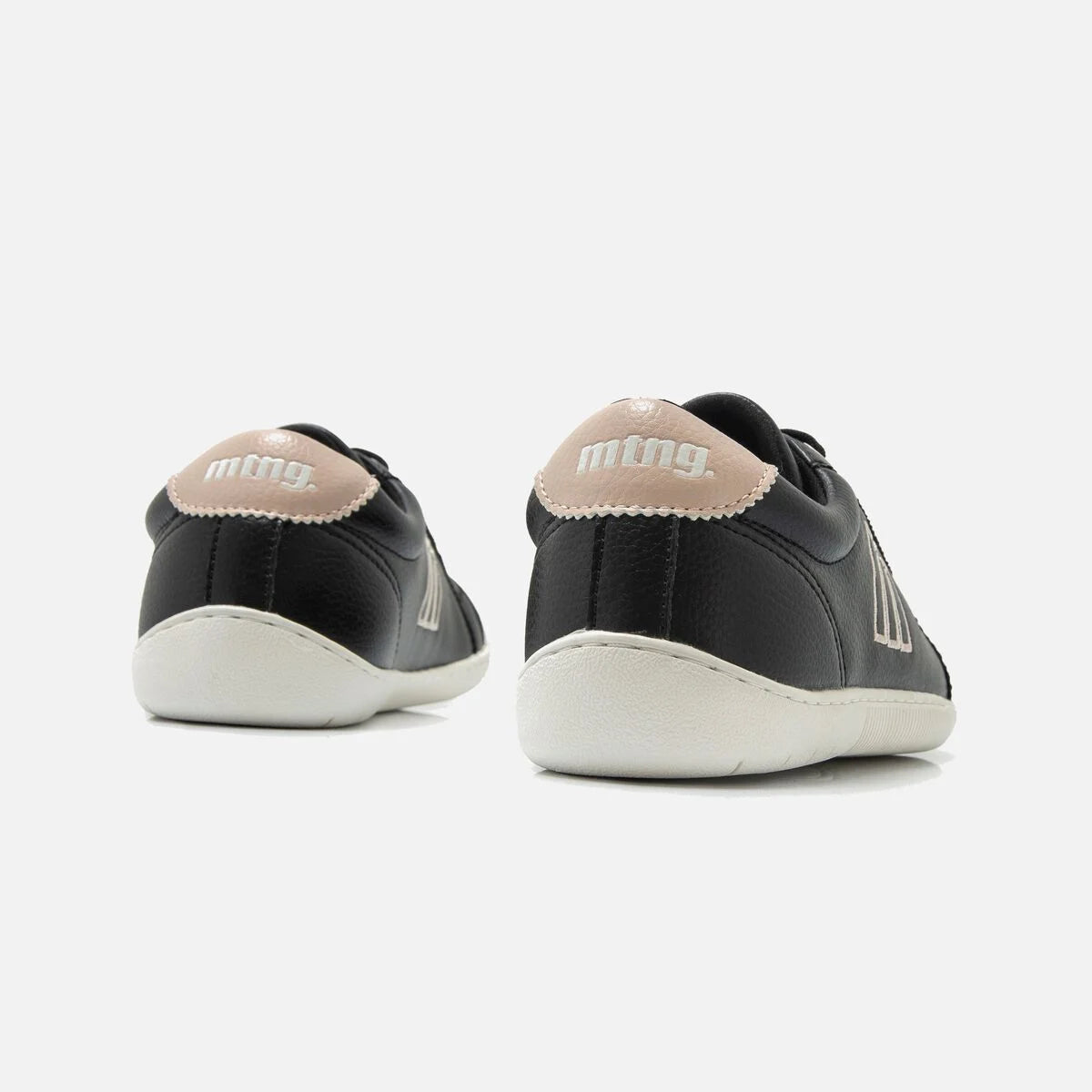 Mustang Free Aria - Negro