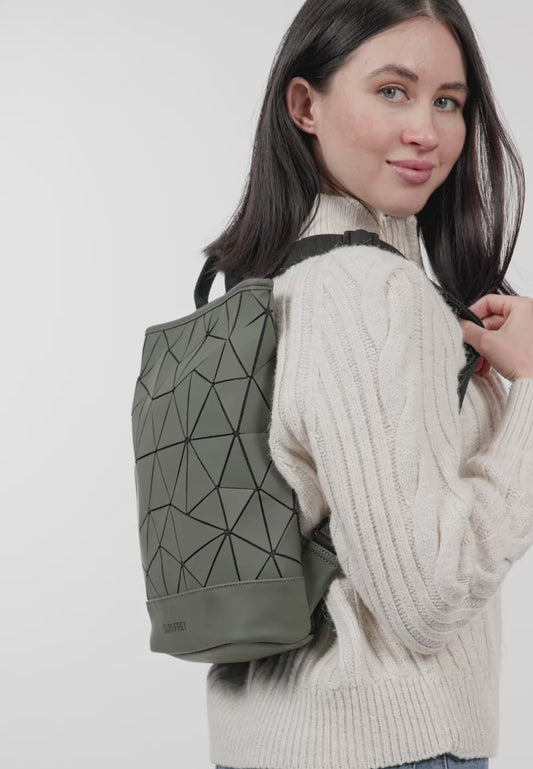 Mochila SURI Sports Jessy Fango Medium- Suri Frey