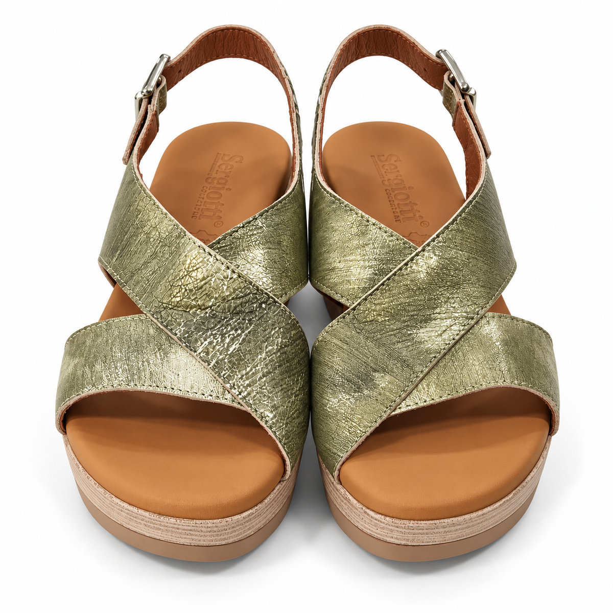 Sandalias Sergiotti Picasso kaki metalizadas con cuña de 5 cm, vista frontal del par.